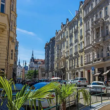 Josef Manes Birth House, Sights Walkable, Old Town Square Apartmán *